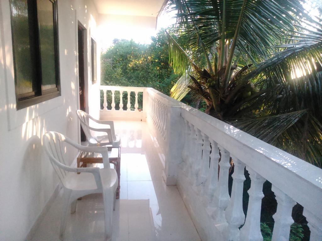 La Blanche Guest House Калангуте Екстериор снимка